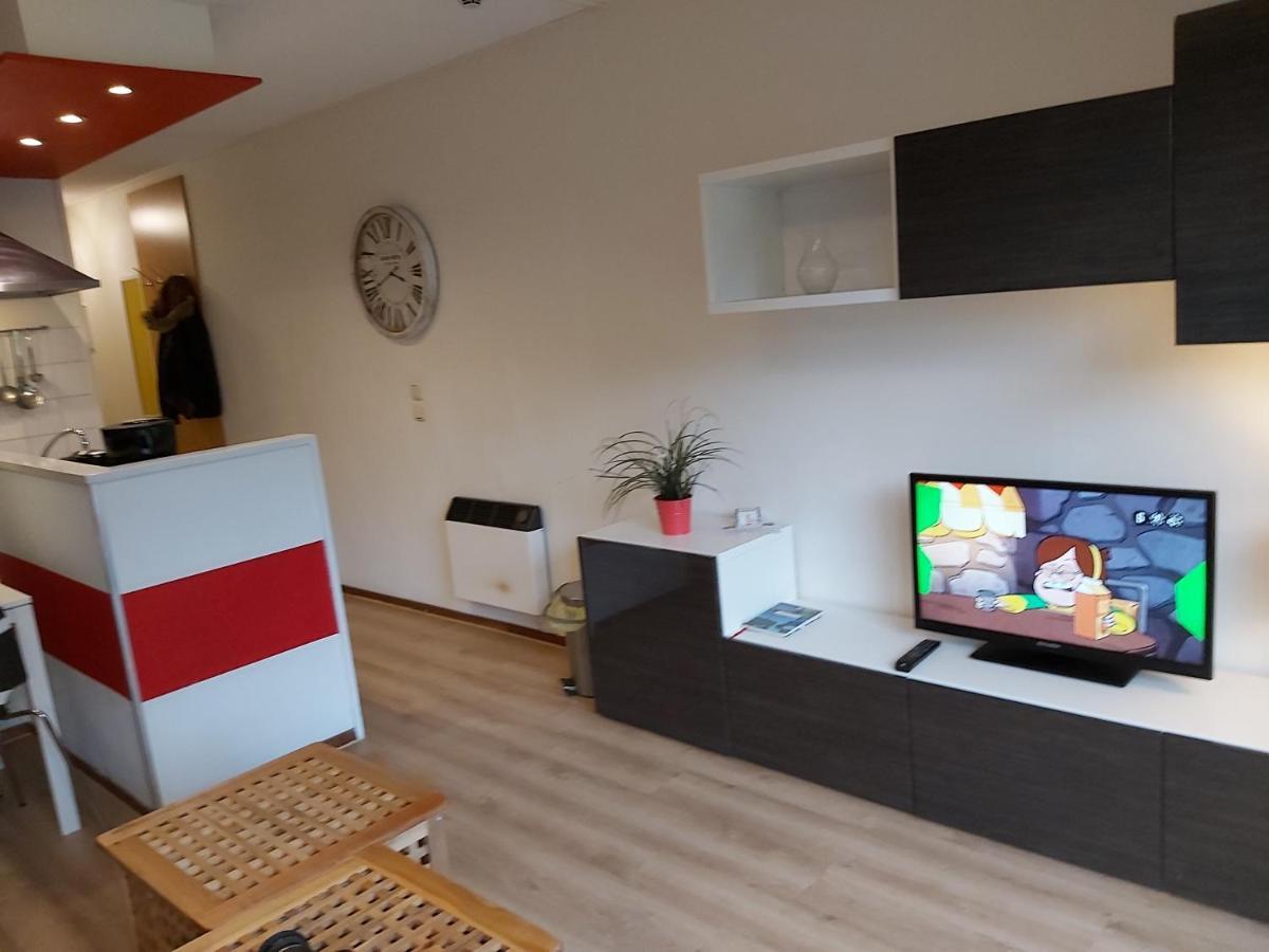 Appartement 't Strandhuys En De Vuurtoren, Met Eigen Keuken, Zonnig Terras Nabij Dorp, Duinen En Strand, Incl Verwarmd Binnen Zwembad